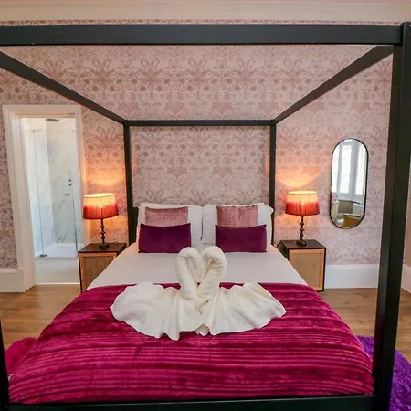 Coronation House * 스카버러