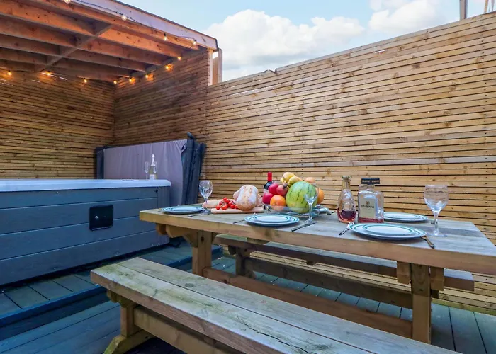 Nyaraló Coronation House *